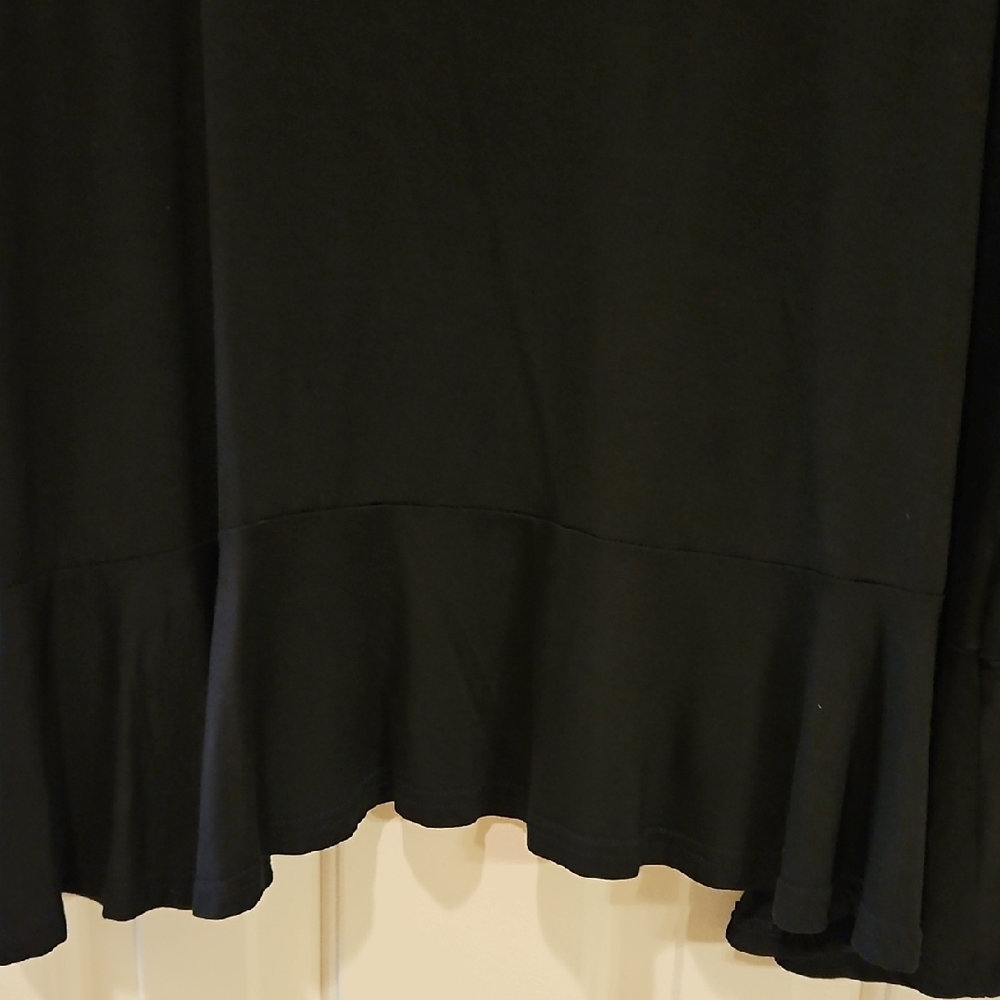 Elegant Black Women's Cardigan - Picture 10 of 12